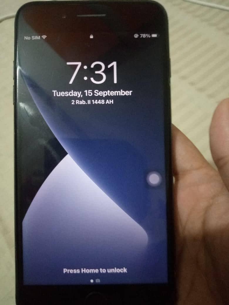 Apple iPhone 7 Plus 1