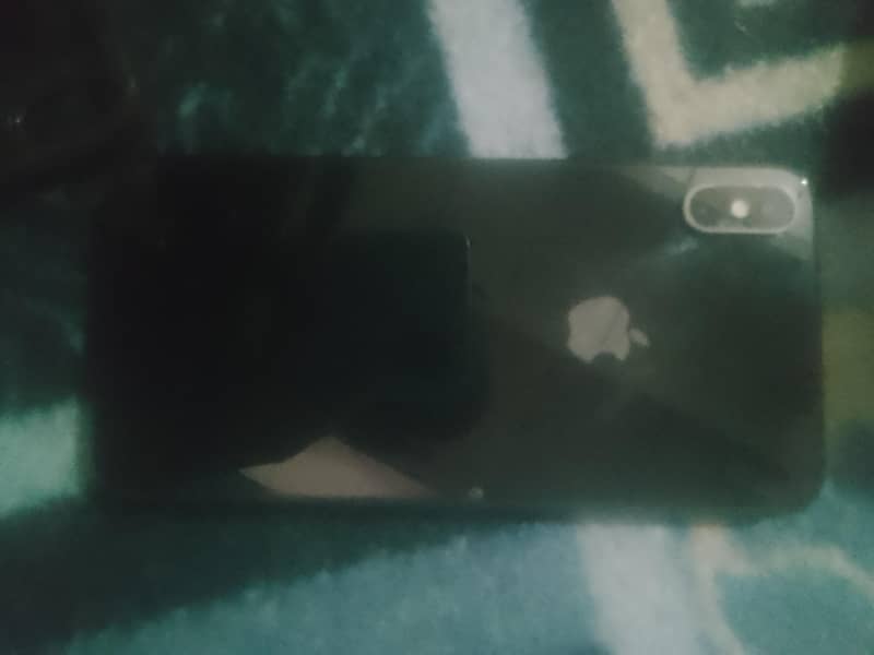 Apple iPhone XS Max 1