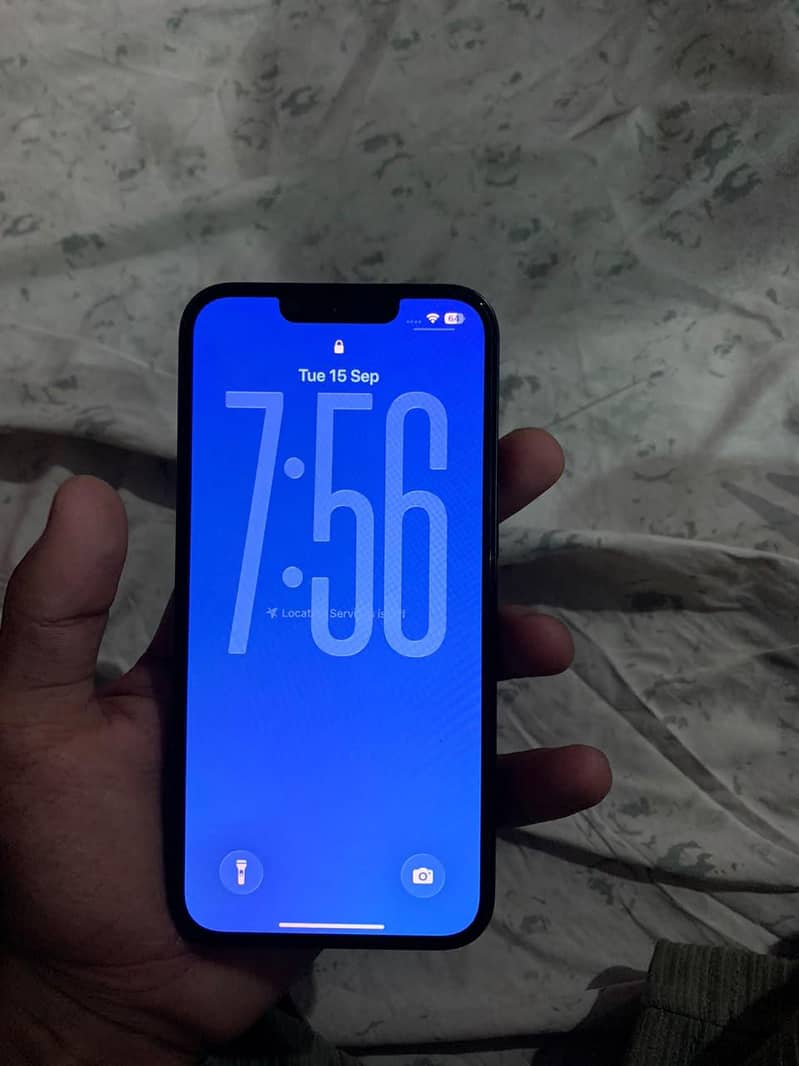 Apple iPhone 13 2