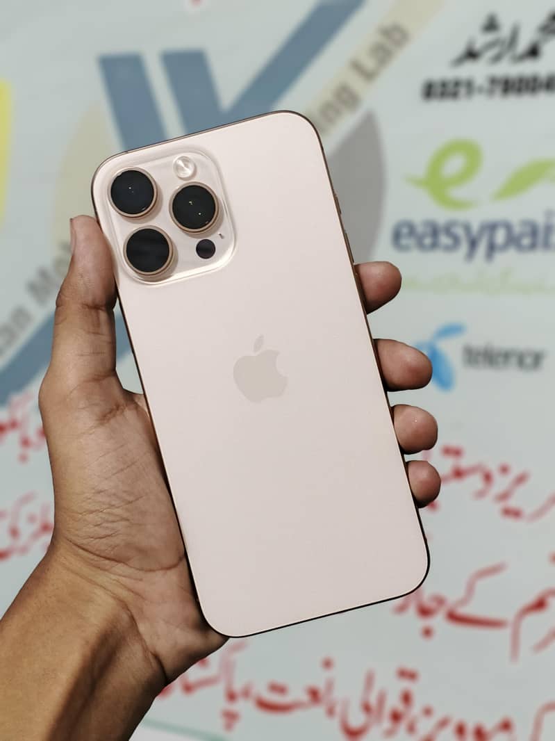 Apple iPhone 16 Pro Max 0