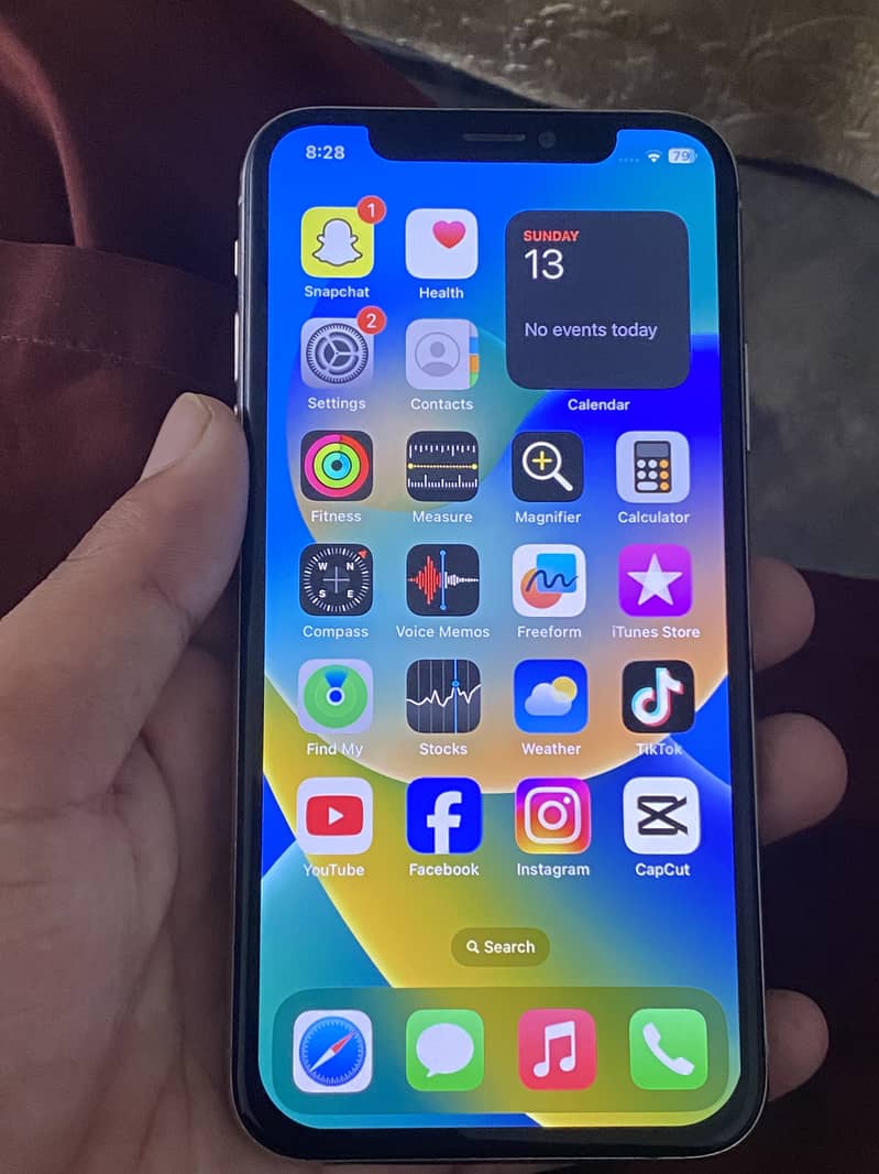 Apple iPhone X 4