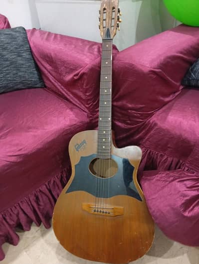 Gibson Custom Edition Acoustic Guitar – Mint Condition