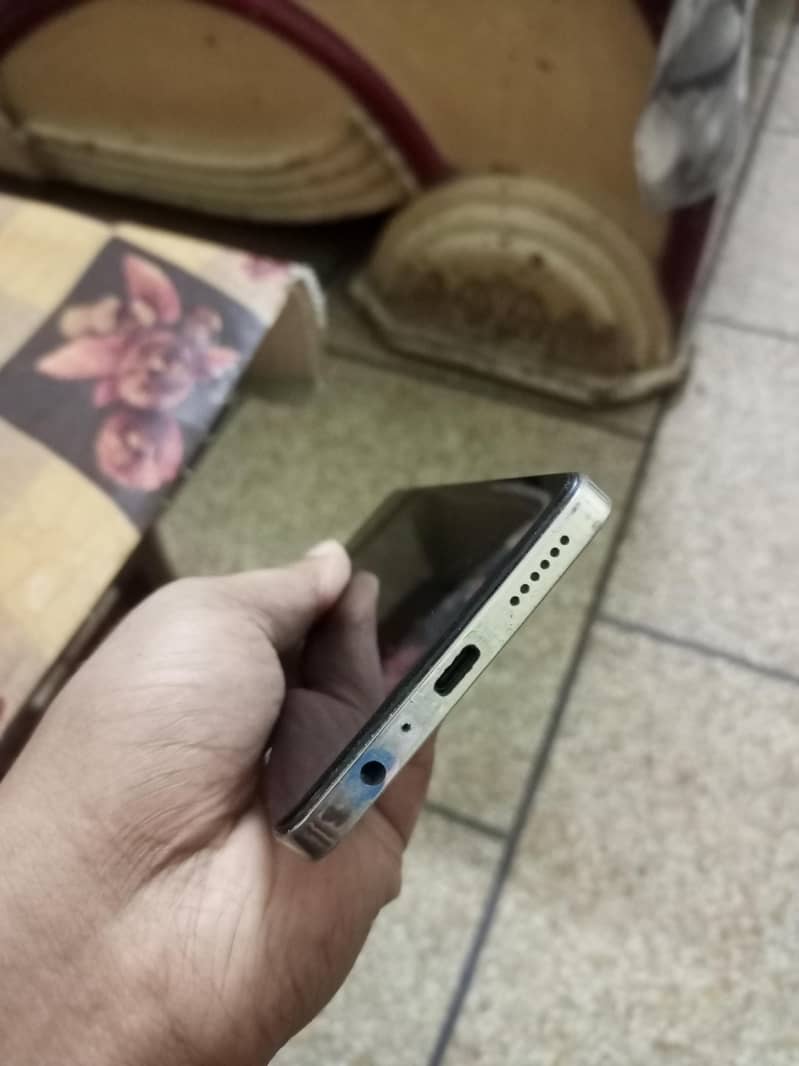 Tecno CAMON 20 4