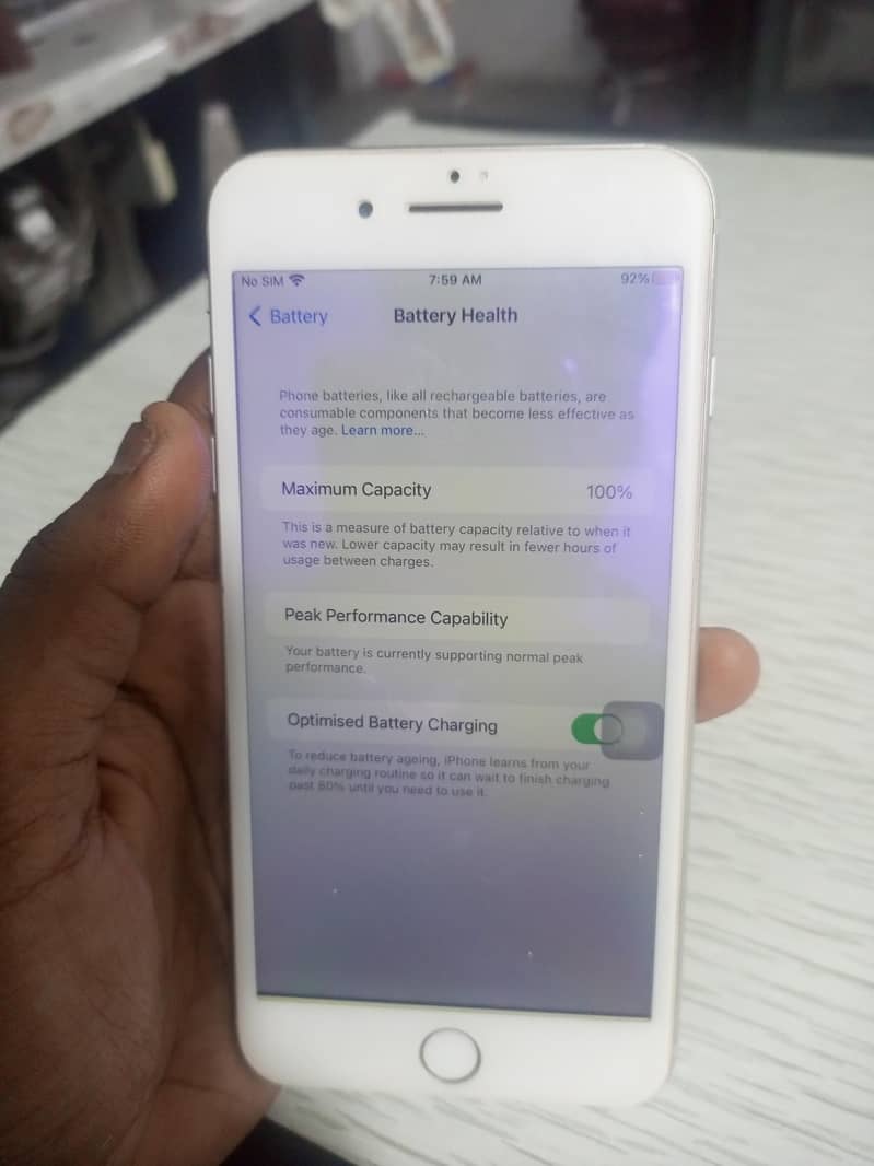 Apple iPhone 7 Plus 4