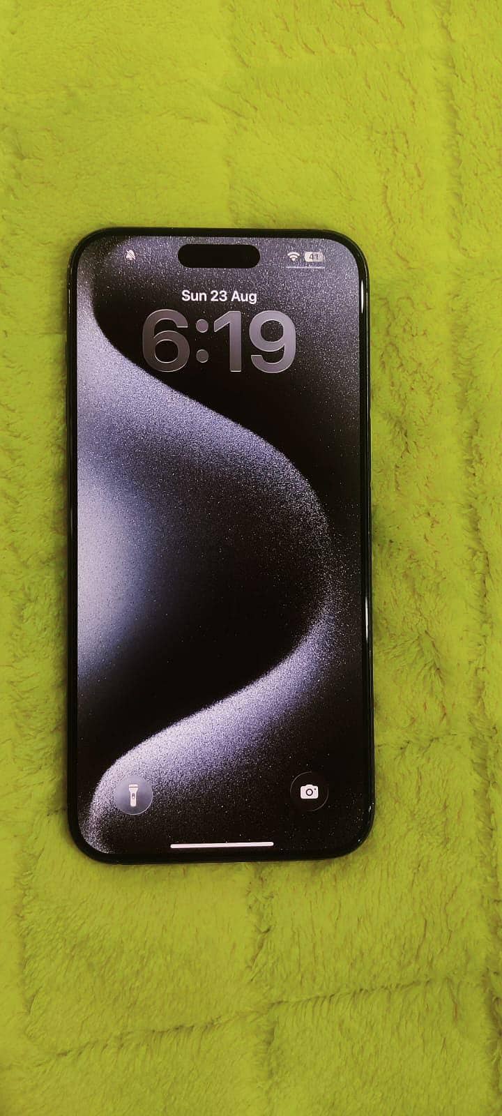 Apple iPhone 15 Pro Max 4