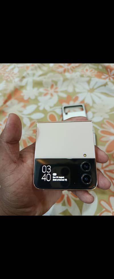 Samsung Mobile Z Flip 4