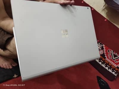 Microsoft surface book 1