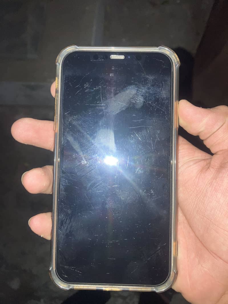 Apple iPhone 11 0