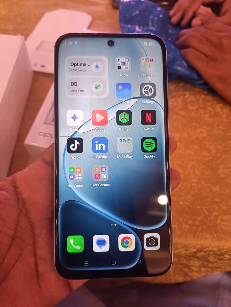 OPPO A6k 1