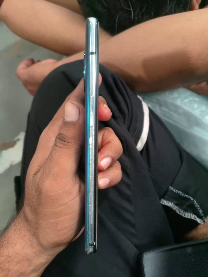 One Plus 7T 4