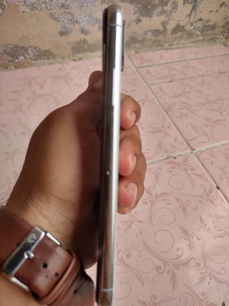 Apple iPhone X 2