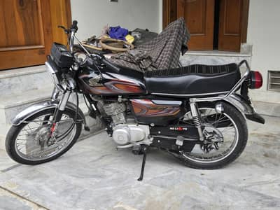Honda CG 125 Brand New condition 40k driven genuine