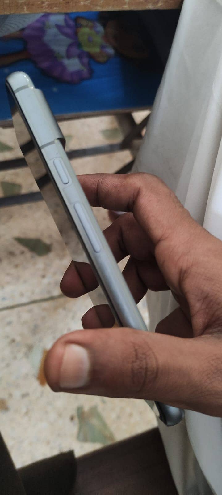 Pixel 8 3