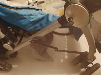baby's carry cot