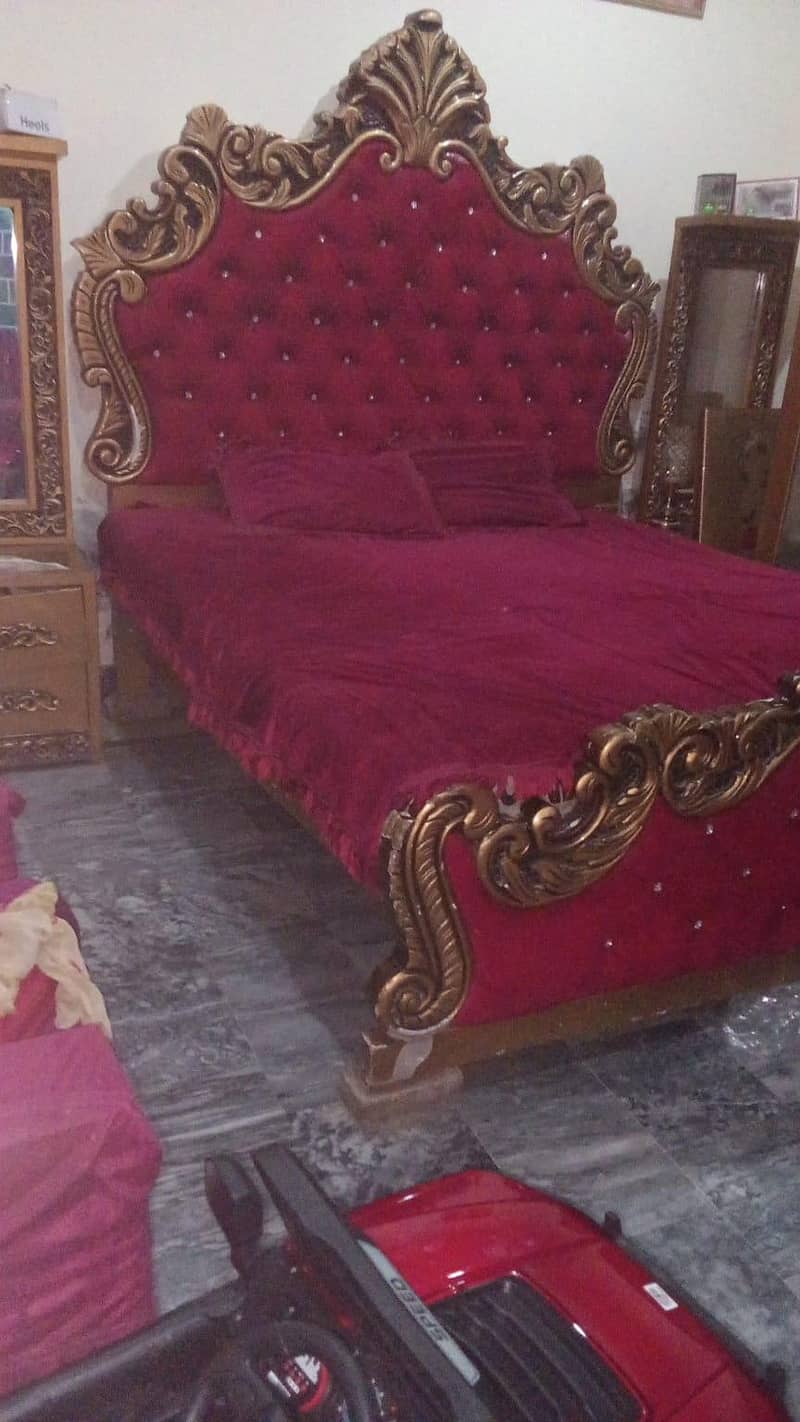Bed or Dressing 0