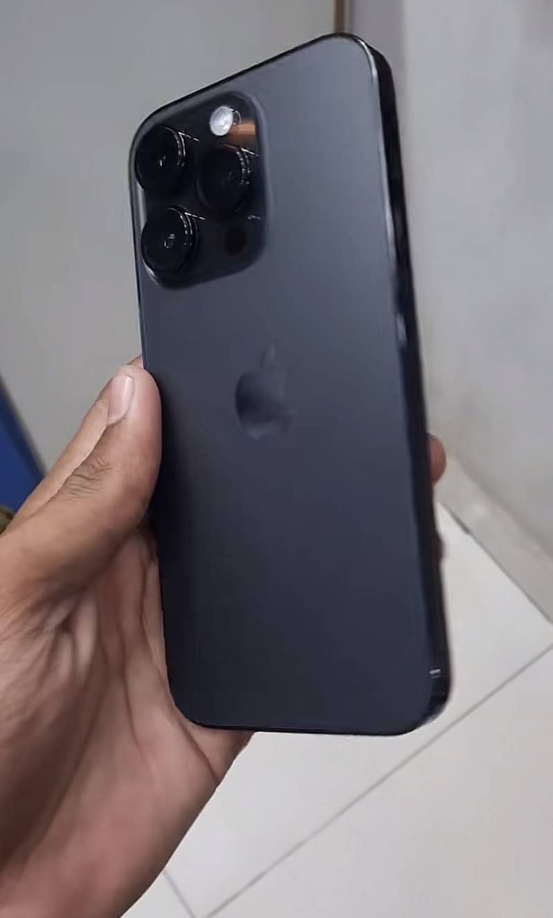 Apple iPhone 14 Pro 0