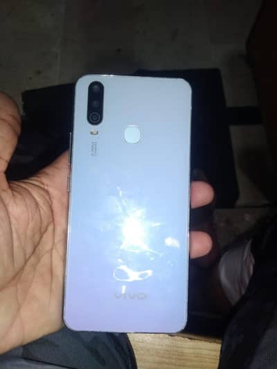 Vivo Y17