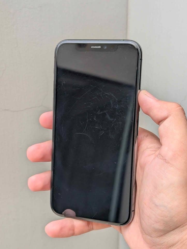 Apple iPhone 11 Pro 3