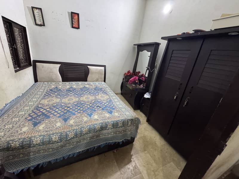 Bed & Wardrobe 1