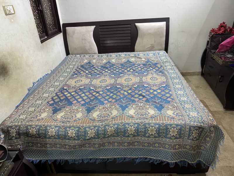 Bed & Wardrobe 3