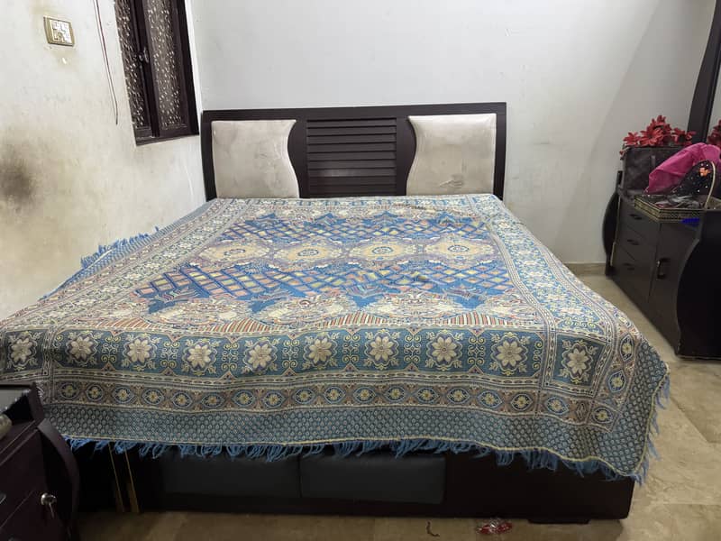 Bed & Wardrobe 6