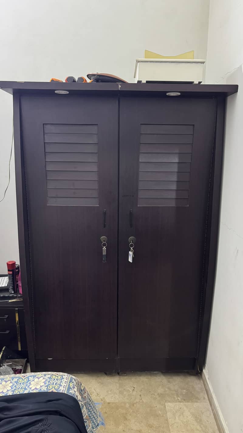 Bed & Wardrobe 7