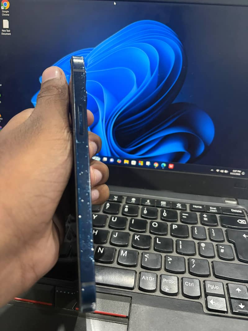 Apple iPhone 12 5