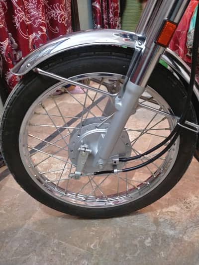 Honda CG 125 Black 2025 (10/10 Condition) Only 1400KM Drive