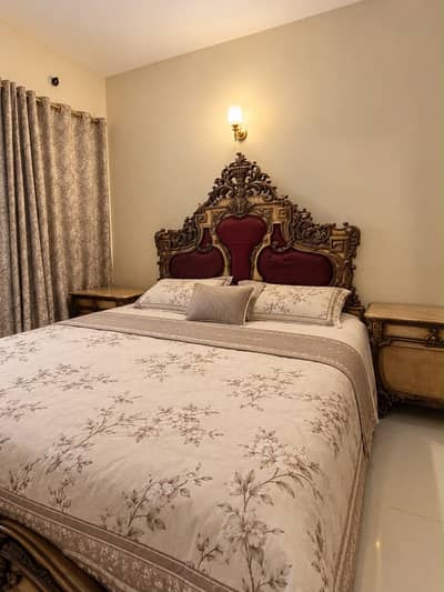 Luxury Sheesham Wood Bedroom Set