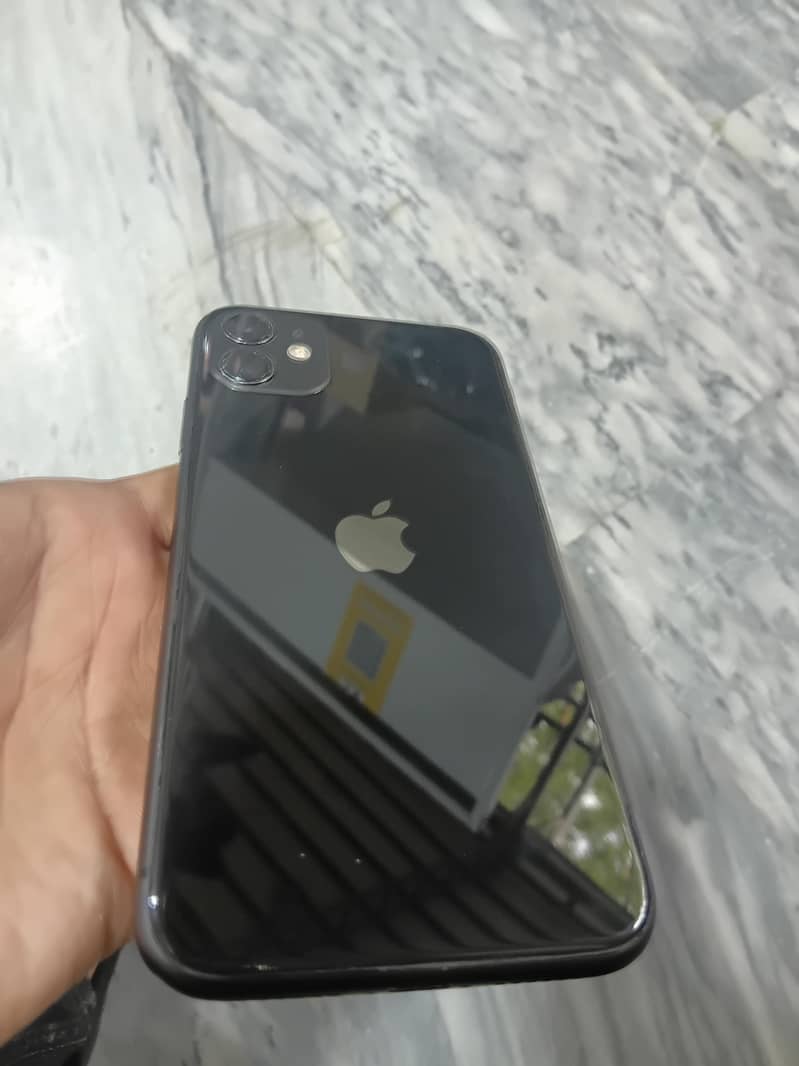 Apple iPhone 11 0