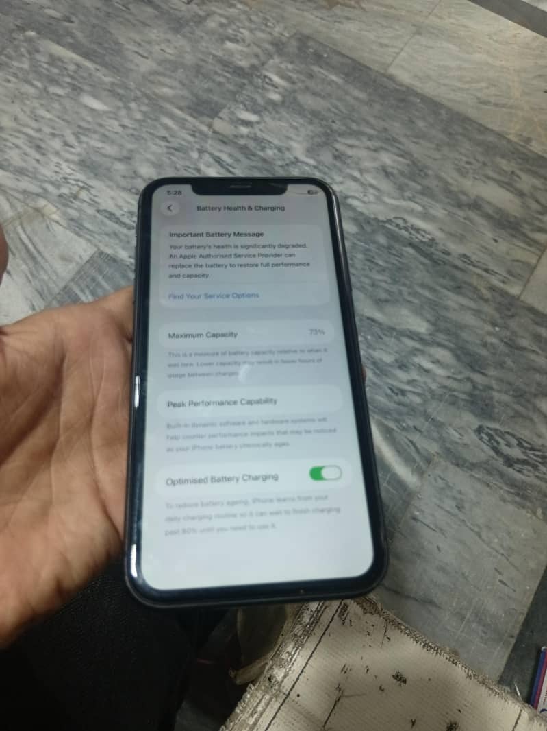 Apple iPhone 11 6