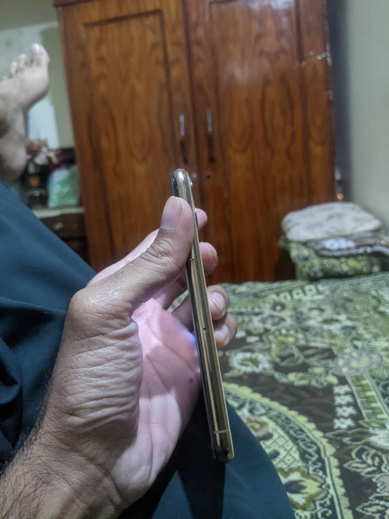 Apple iPhone 11 Pro 5