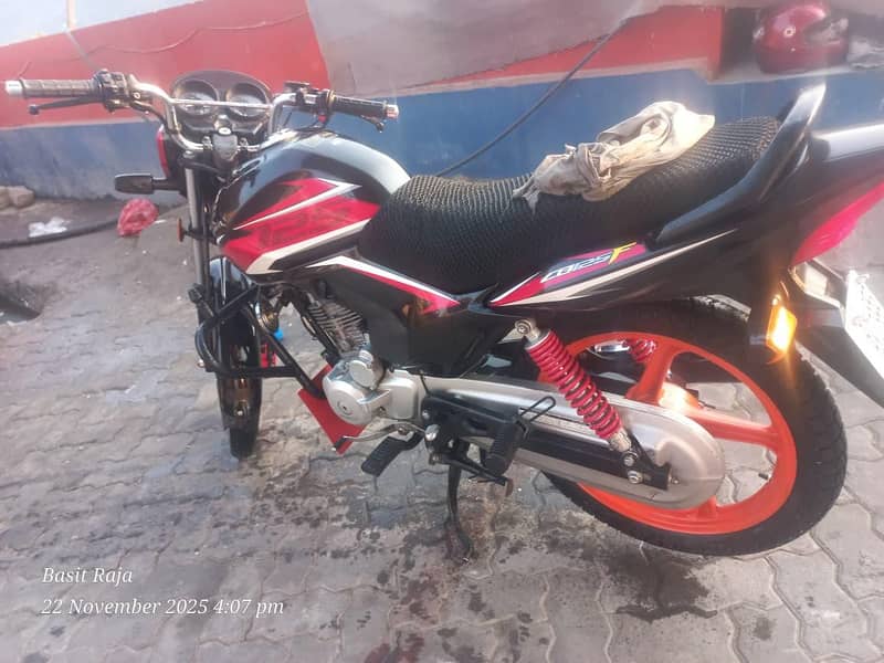 CB125F 3