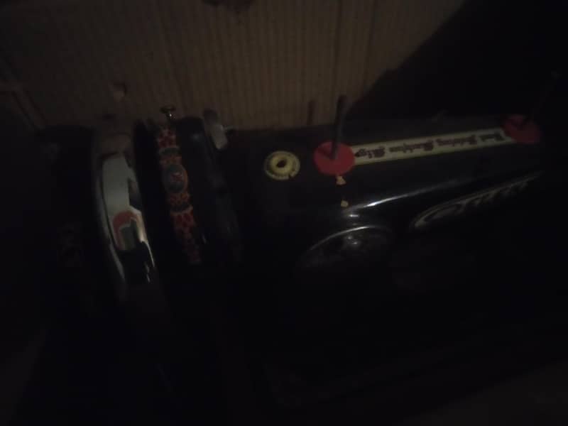 Electra Sewing Machine 1