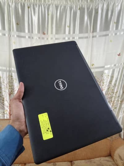 Dell  5580 Without Webcam - Core i5 6th - 8gb Ram - 256gb -
