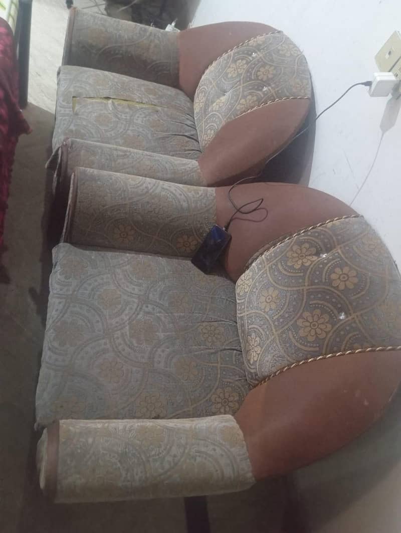 2 sofas for sale 0