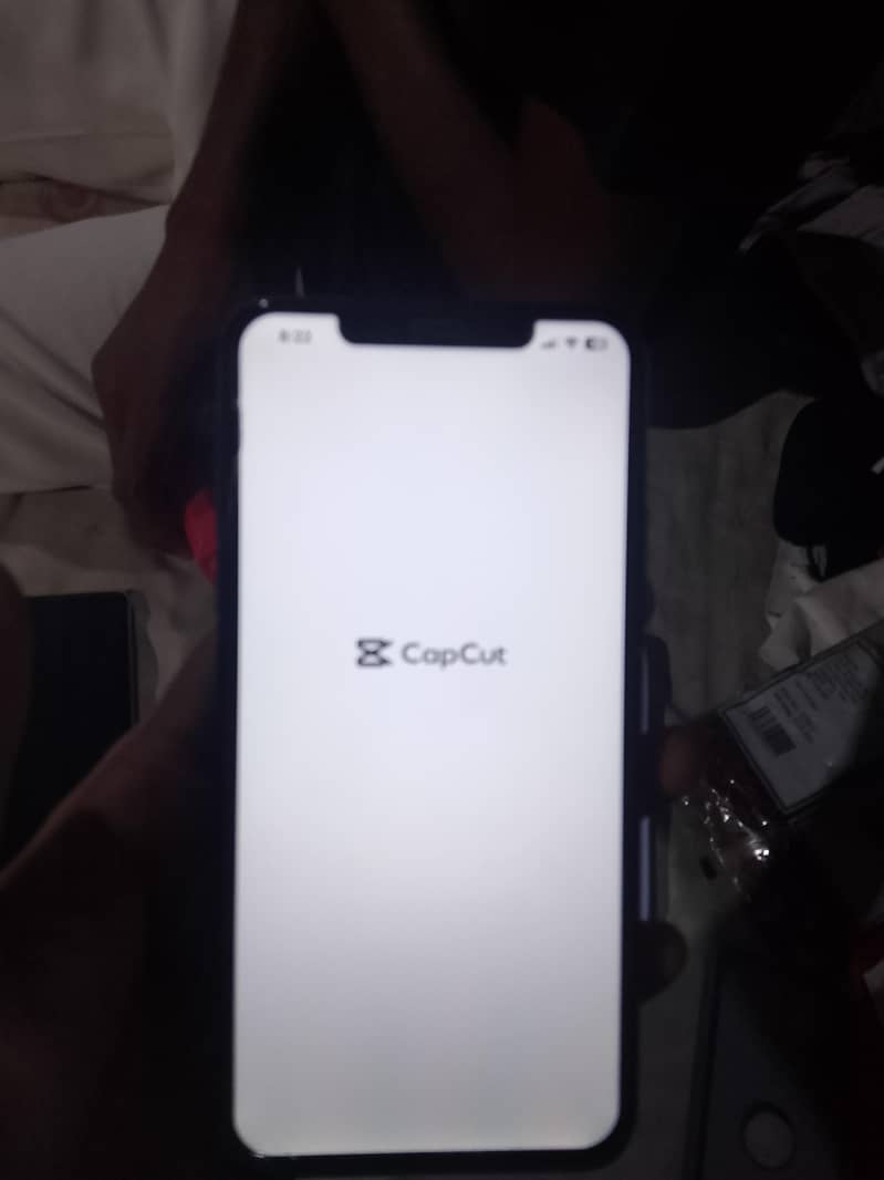 Apple iPhone 11 Pro Max 0