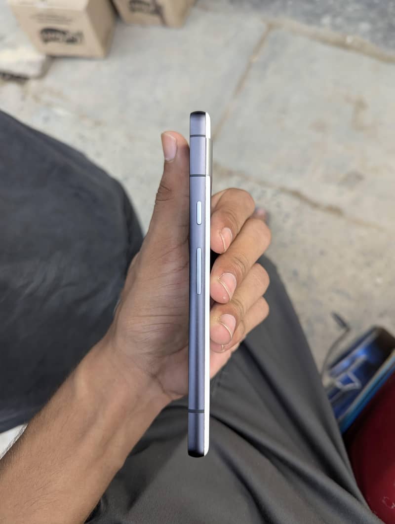 Google Pixel 7a 4