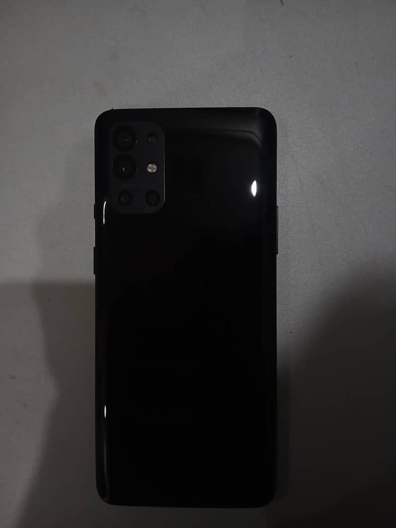 One Plus 9R 2