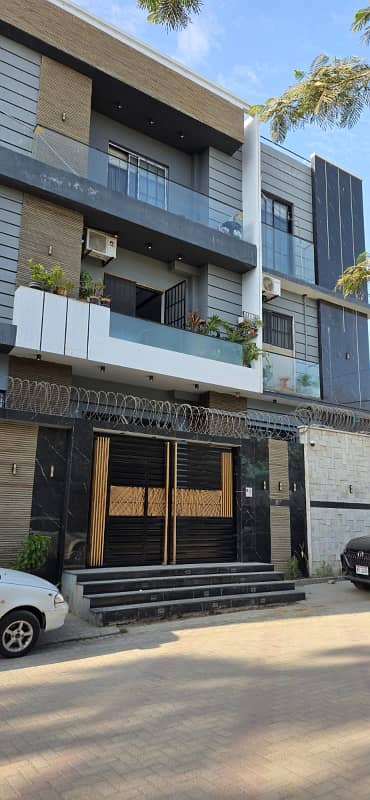 1st Floor Corner Portion For Sale | 3 Bed DD | 1500 Sq Ft | Newly Constructed | PECHS Block 6 | Near Shahrah-e-Quaideen | Demand 3.75 Cr