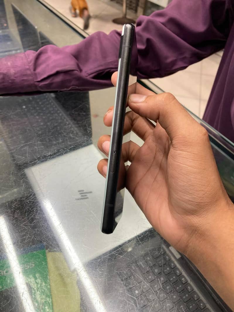 Google Pixel 6a 4