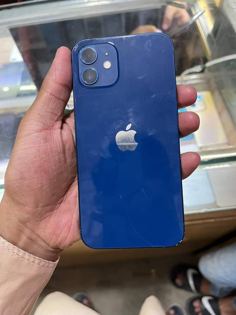 Apple iPhone 12 1