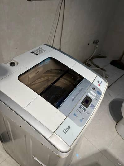 Dawlance Automatic Washing Machine - big Size < 52 L >