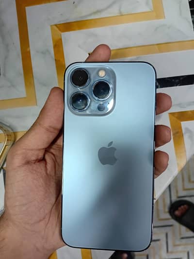Apple iPhone 13 Pro