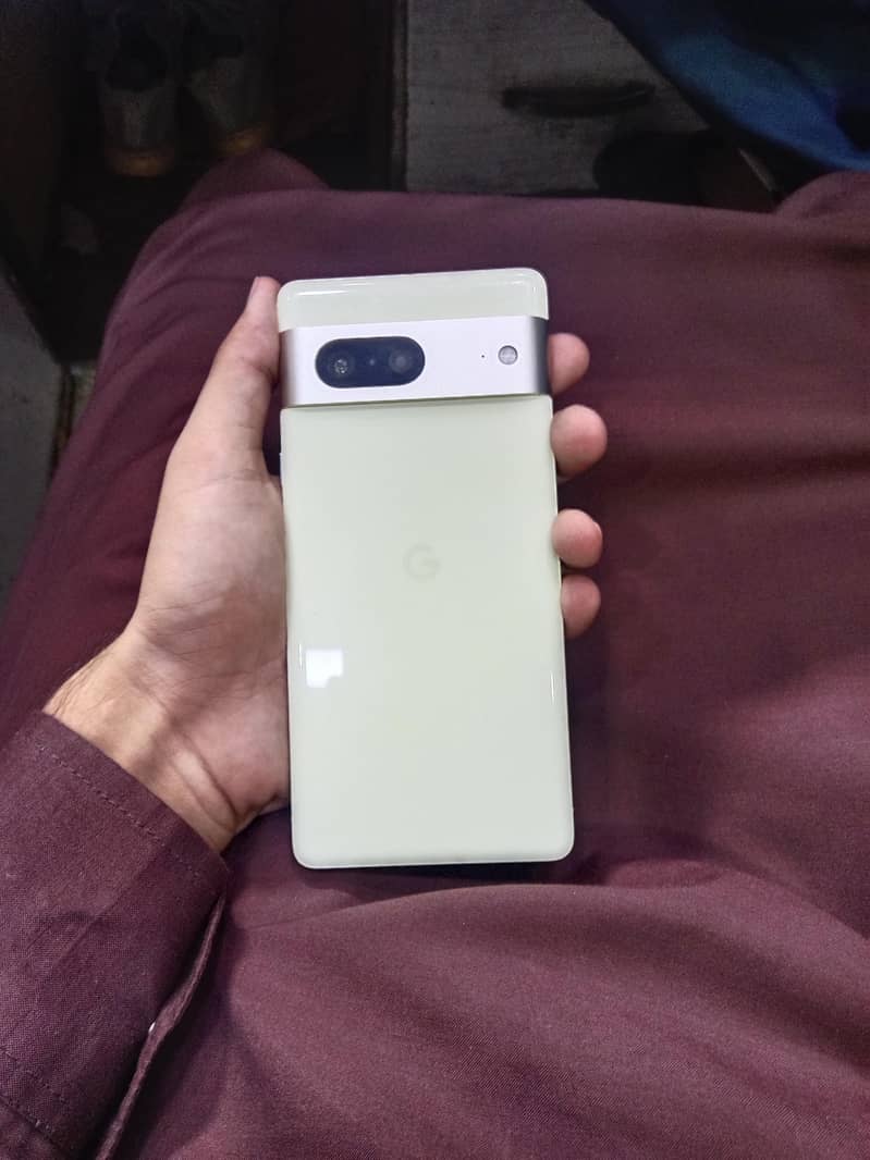 Google Pixel 7 3