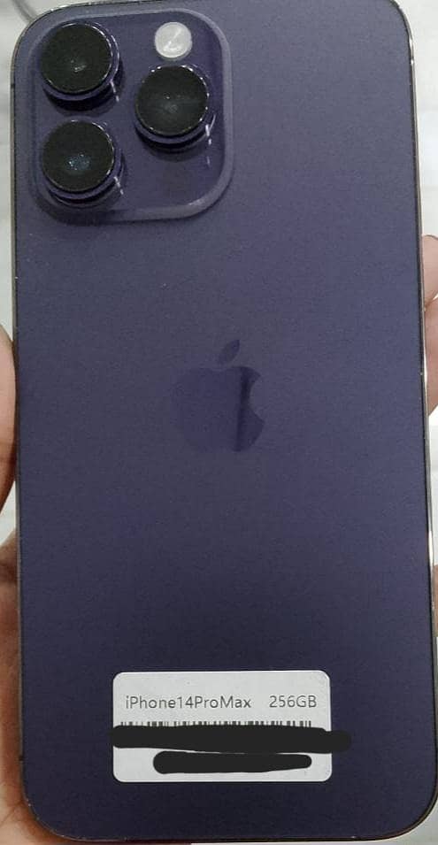 Apple iPhone 14 Pro Max 1