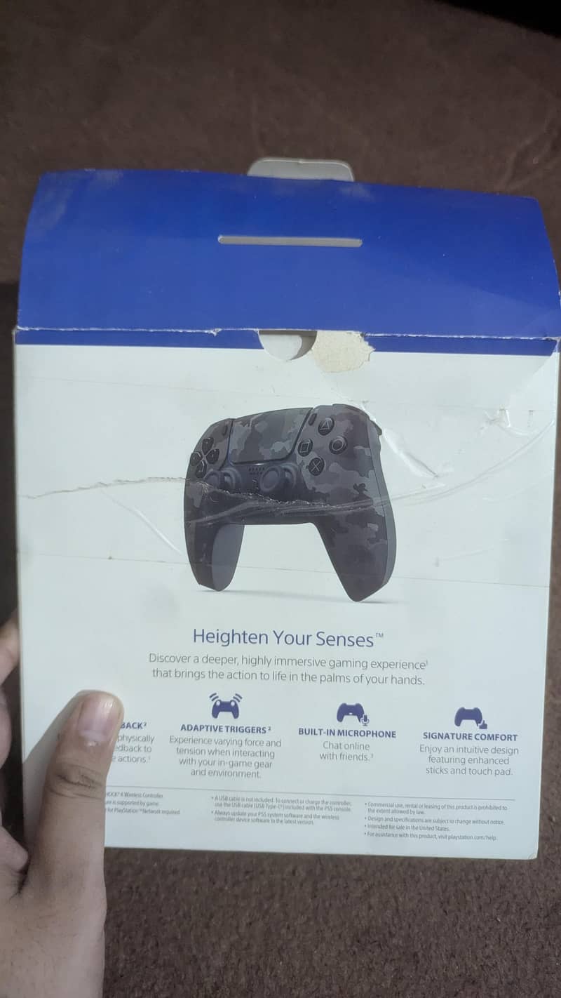 PS5 dualsense controller with Box 7