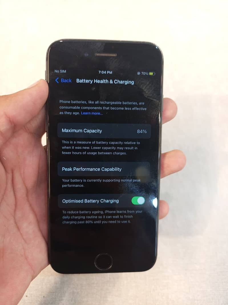 Apple iPhone 8 3