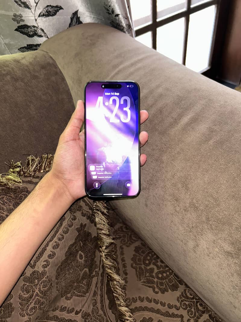 Apple iPhone 15 Pro Max 3