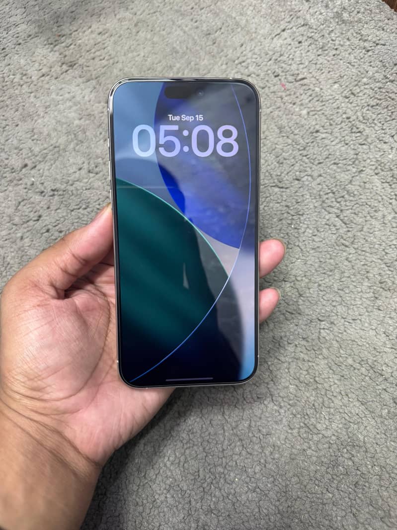 Apple iPhone 15 Pro Max 7
